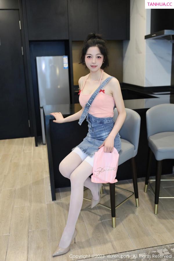 刘蓝蔻 Eva_茜茜 [XiuRen]高清写真图 2023.05.29 No.6816 茜茜Kimi 丝袜美腿第3张图片